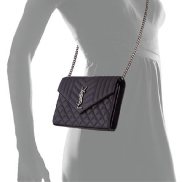 SOLD🔥Authentic! New! Yves Saint Laurent Tri-Quilted Wallet on chain - Picture 4 of 13